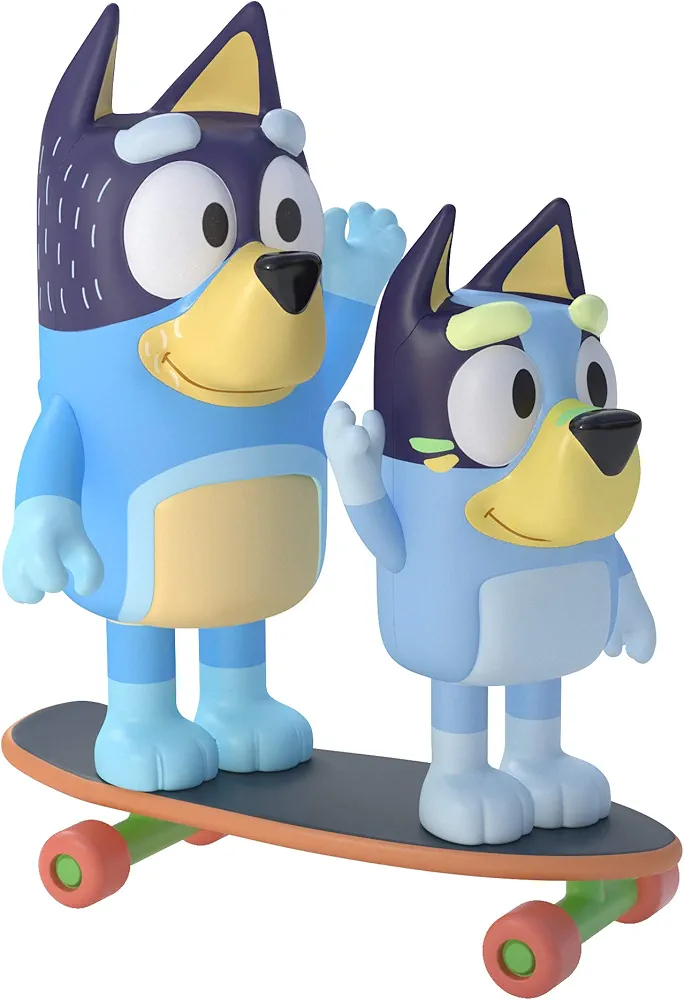 Bluey - Skateboarding 2.5" & Dad 3.27" Figures - 2 Pack, Multicolor (13042)