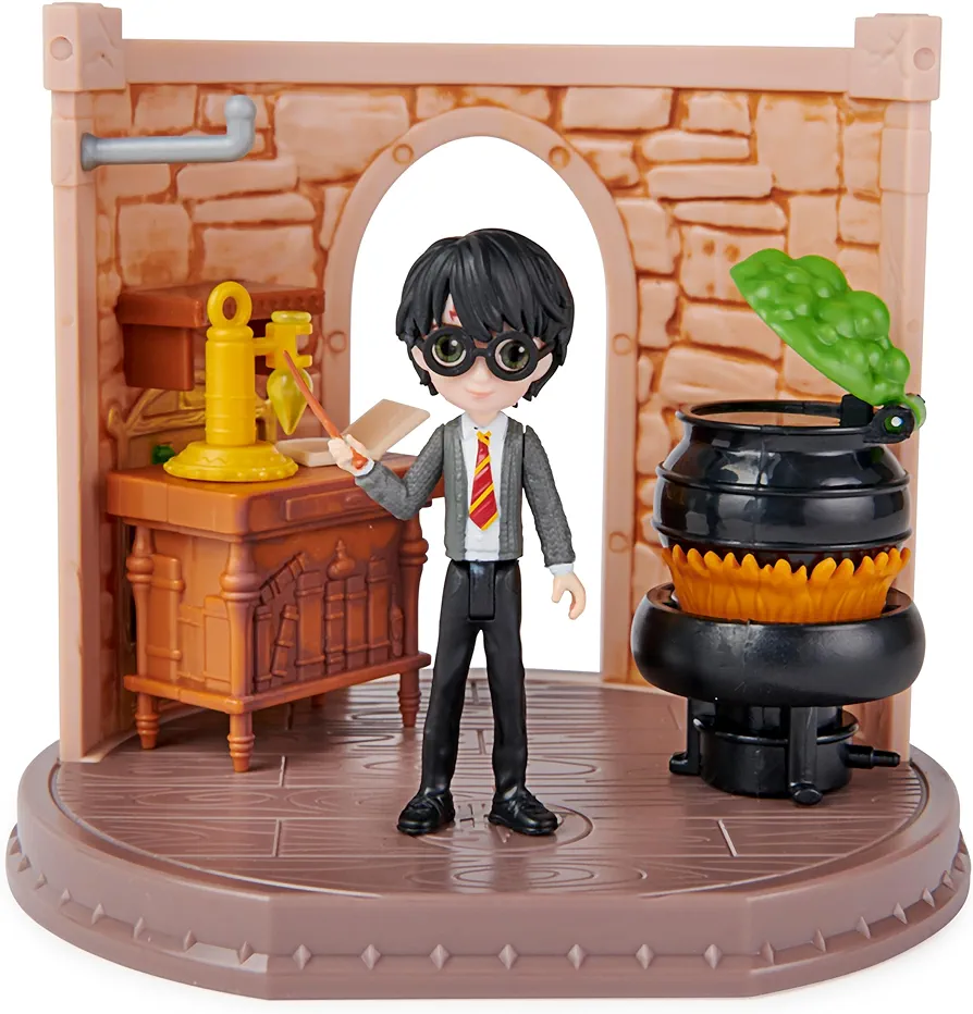 Wizarding World Harry Potter, Magical Minis Potions Classroom with Exclusive Harry Potter Figure and Accessories, Kids Toys for Ages 5 and up